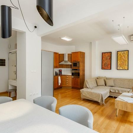 Brand-New Modern Flat In Heart Of City Soluň Exteriér fotografie