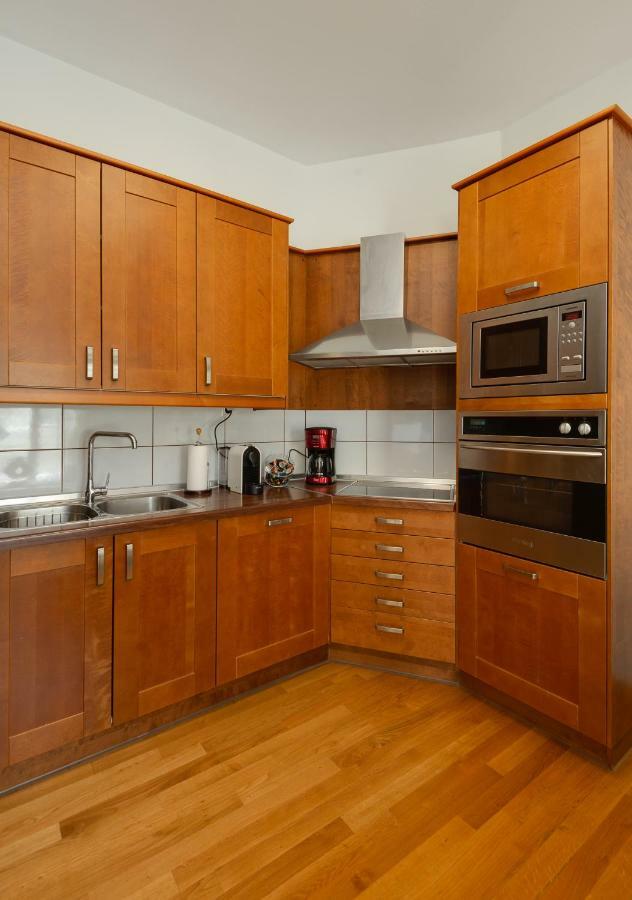 Brand-New Modern Flat In Heart Of City Soluň Exteriér fotografie